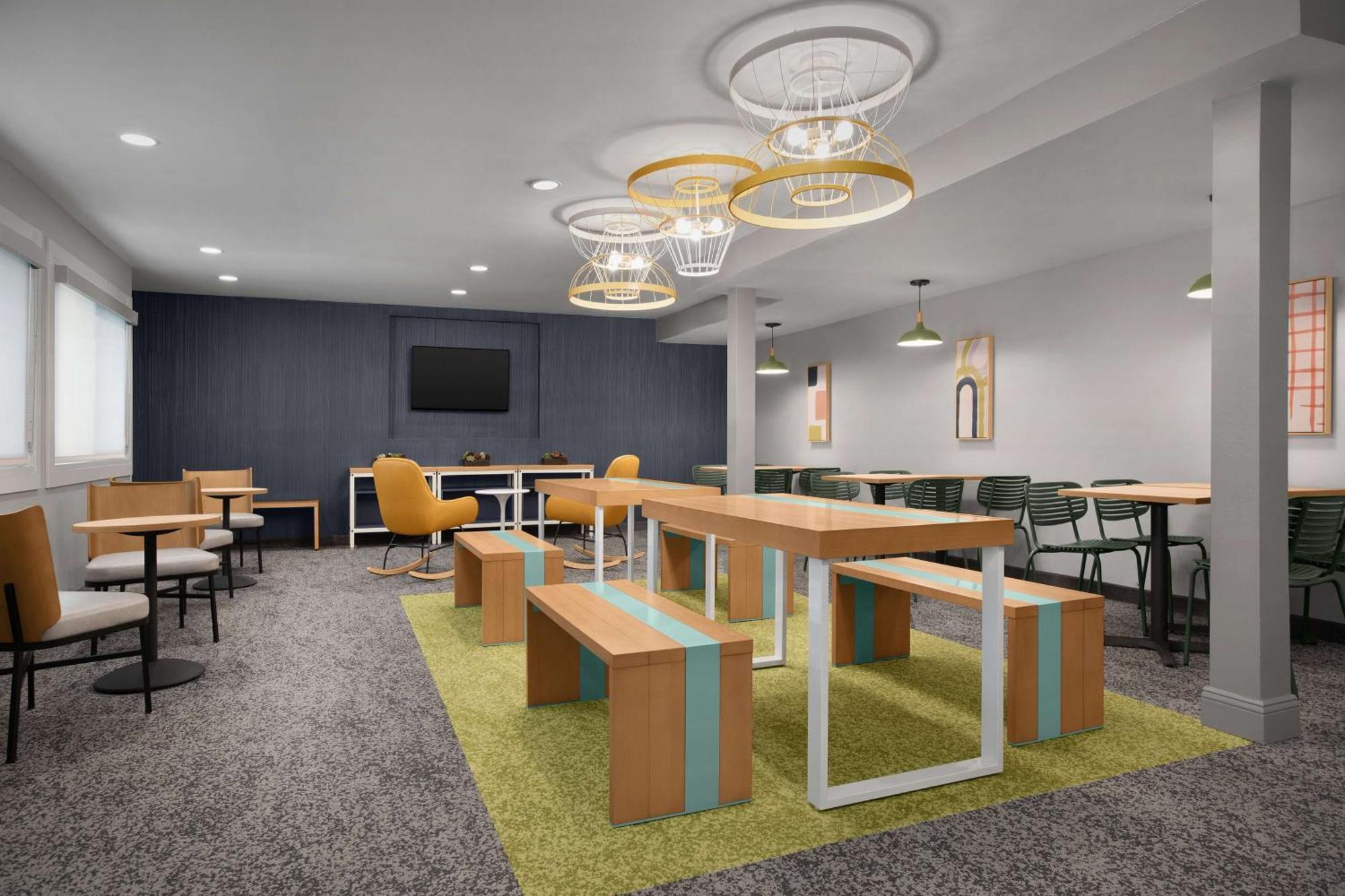 Spark By Hilton San Jose Airport Екстериор снимка